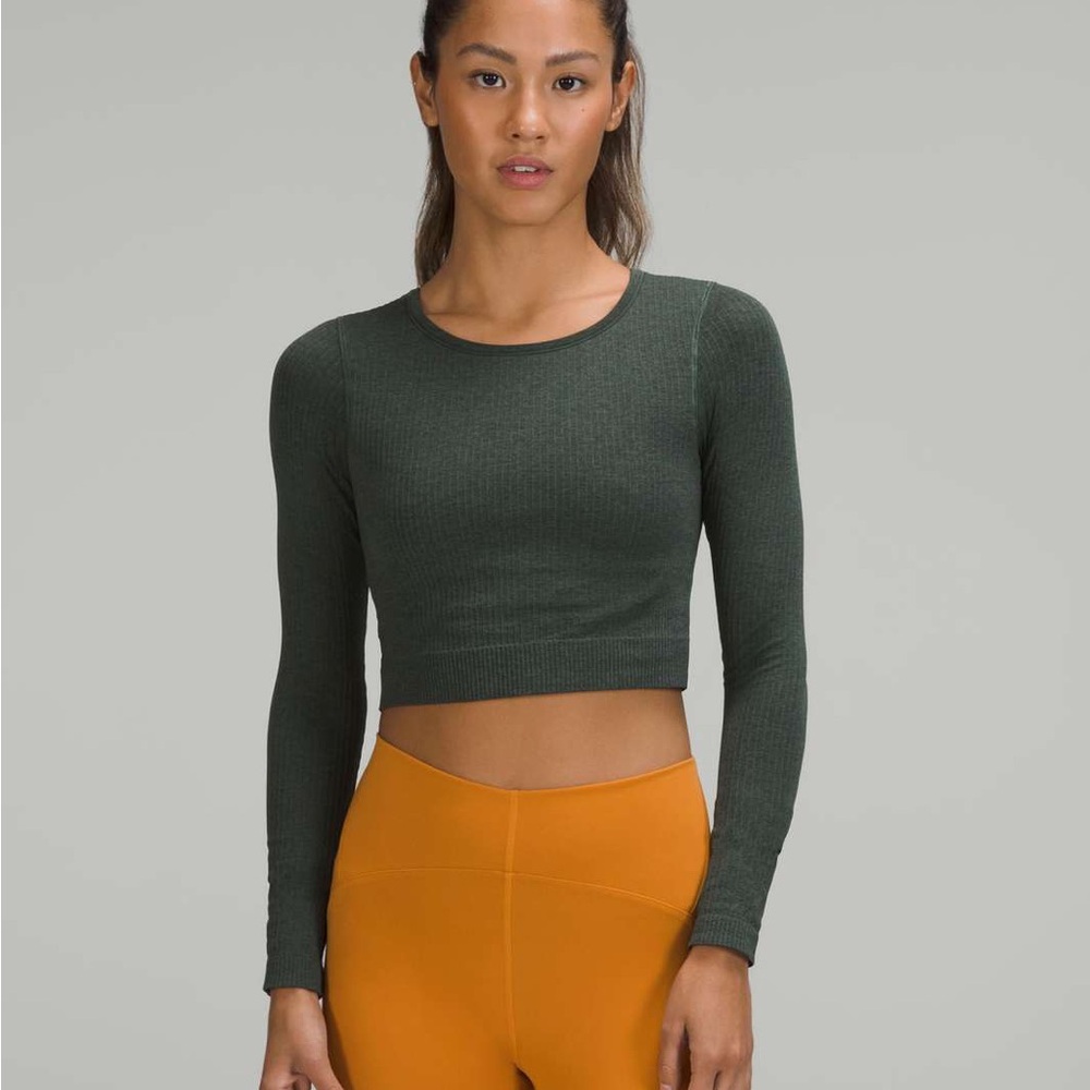 NWT Lululemon Ebb to Street Long-Sleeve in Smoked Spruce - Size 6